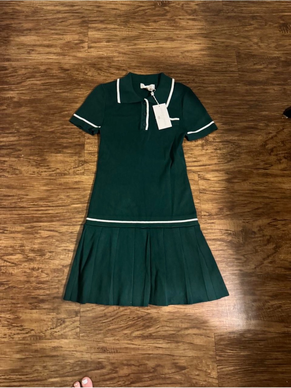 NWT Caroline constas dress size small